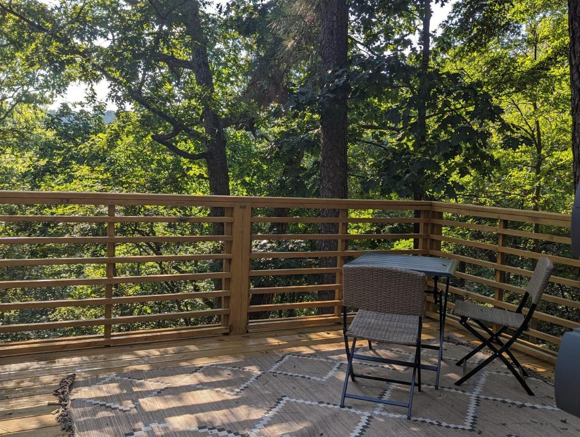 Cabin #6 With Hot Tub Deck And Sunset View At Loblolly Pines Apartamento Eureka Springs Exterior foto